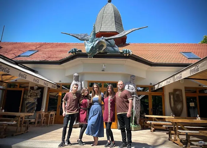 Excalibur Elmenyfogado ホテル エゲル