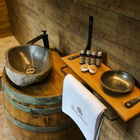 Excalibur Minihotel فندق إغير