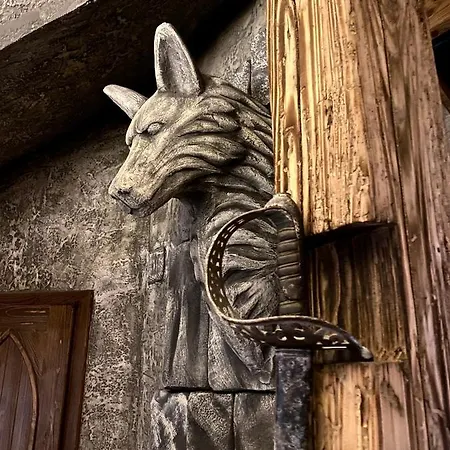 Excalibur Minihotel فندق 4*