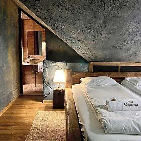 Excalibur Elmenyfogado