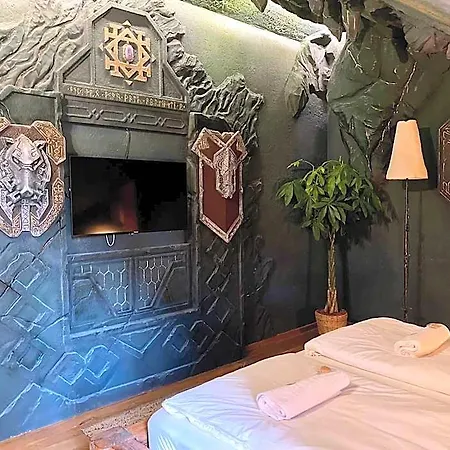 Excalibur Elmenyfogado Hotel
